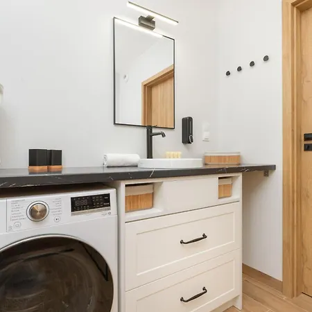 Baltic Twist With Balcony By Renters Ястшембя-Гура