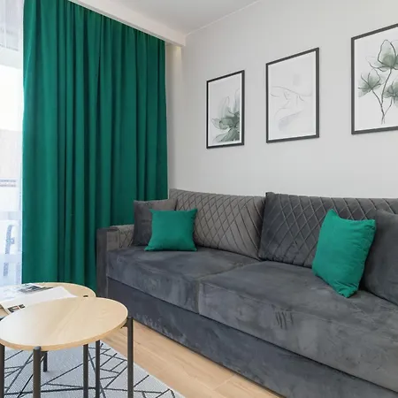 Апартаменты Baltic Twist With Balcony By Renters Ястшембя-Гура