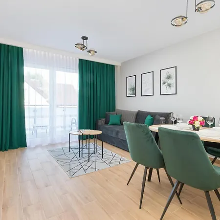 Baltic Twist With Balcony By Renters Apartment *