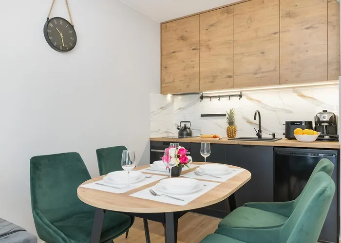 Baltic Twist With Balcony By Renters