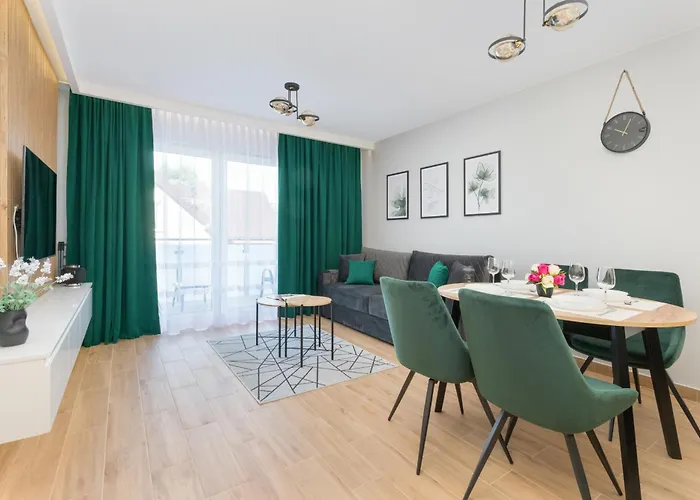 Baltic Twist With Balcony By Renters Appartement *